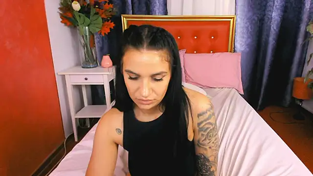 Snapshot of kessyjoo chatting on 06-27-26, 01:28 kessyjoo online show from 06-27-26, 01:28