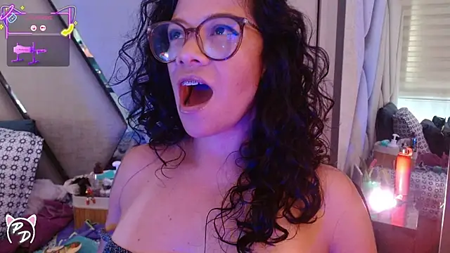 paula daniela1 online show from 06-12-26, 10:18
