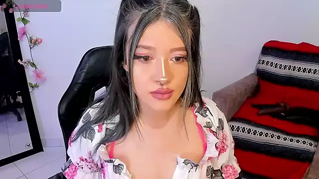 Snapshot of kat_apple chatting on 07-31-26, 10:51 kat apple online show from 07-31-26, 10:51