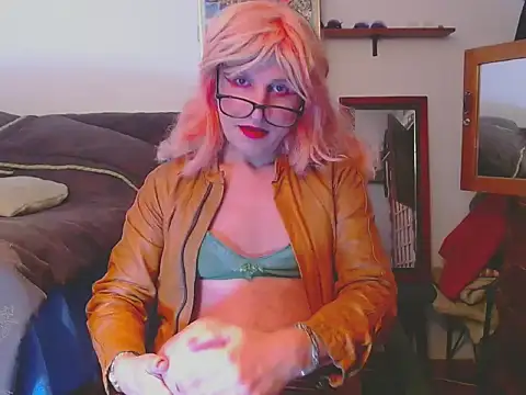 Snapshot of LorenJade chatting on 05-06-26, 07:23 LorenJade online show from 05-06-26, 07:23