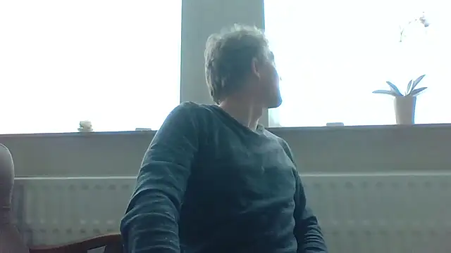 Snapshot of bertolini chatting on 05-07-26, 11:24 bertolini online show from 05-07-26, 11:24