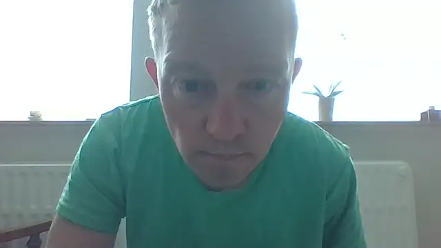 Snapshot of bertolini chatting on 05-14-26, 07:38 bertolini online show from 05-14-26, 07:38