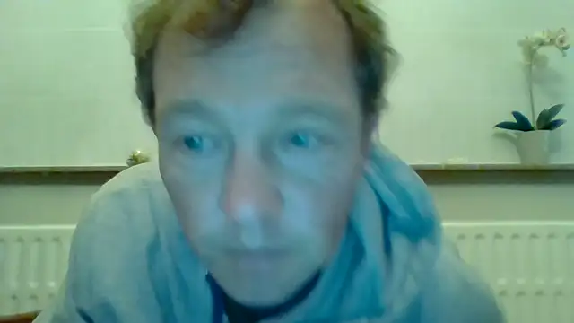 Snapshot of bertolini chatting on 05-04-26, 09:17 bertolini online show from 05-04-26, 09:17