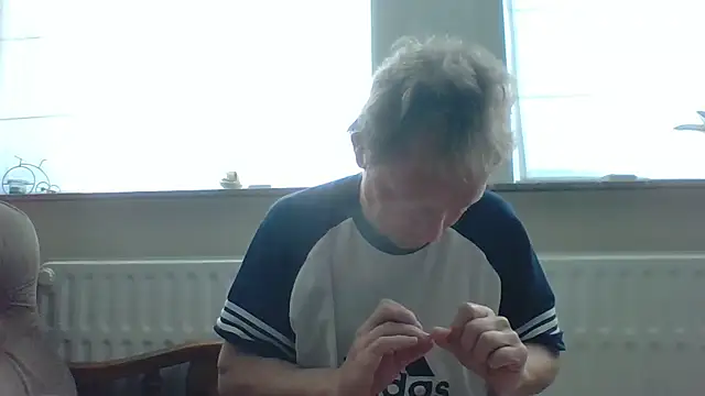 bertolini online show from 04-22-26, 07:48