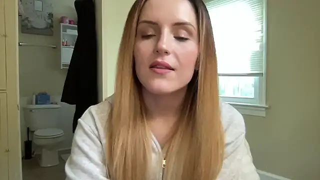sexylilly69 online show from 06-21-26, 11:21