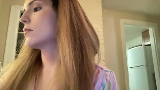 Snapshot of sexylilly69 chatting on 04-28-26, 01:48 sexylilly69 online show from 04-28-26, 01:48