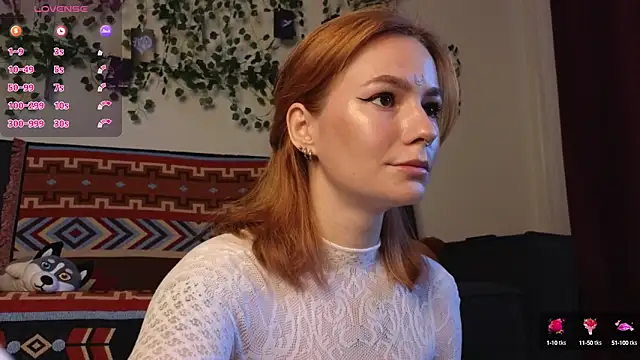 girl with snaketatto0 online show from 09-09-25, 02:21