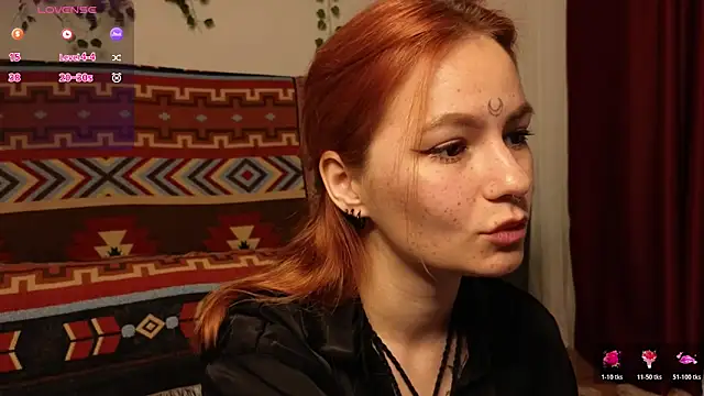 girl with snaketatto0 online show from 12-14-25, 01:56