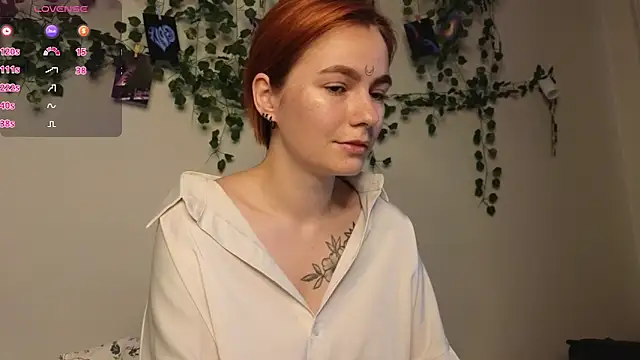 girl with snaketatto0 online show from 10-29-25, 03:27