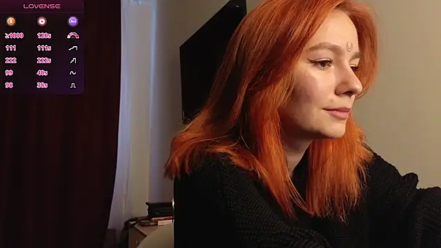 girl with snaketatto0 online show from 10-17-25, 05:00