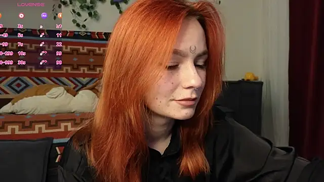 girl with snaketatto0 online show from 12-21-25, 02:46