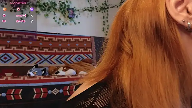 girl with snaketatto0 online show from 09-10-25, 03:16