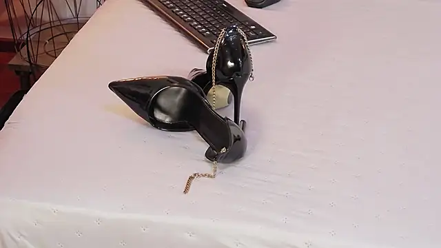 Snapshot of AryaEve chatting on 02-13-26, 06:57 AryaEve online show from 02-13-26, 06:57