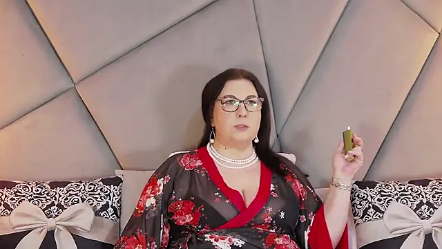 Snapshot of AryaEve chatting on 02-12-26, 06:46 AryaEve online show from 02-12-26, 06:46