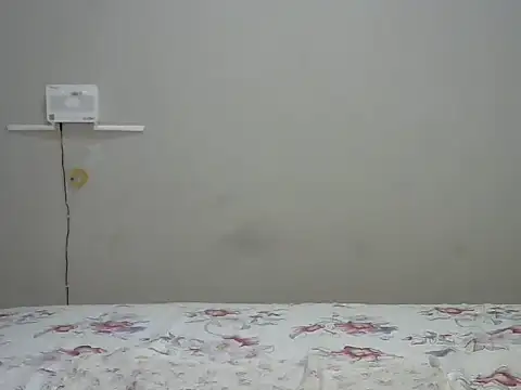 Cariepink online show from 10-25-25, 06:34