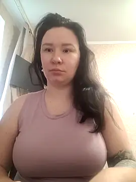 AlexaLexie online show from 10-24-25, 07:40