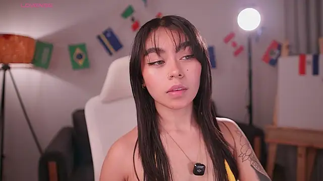 GigiLee  online show from 06-18-26, 01:37