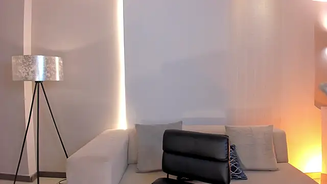 Snapshot of GigiLee_ chatting on 01-30-25, 02:16 GigiLee  online show from 01-30-25, 02:16