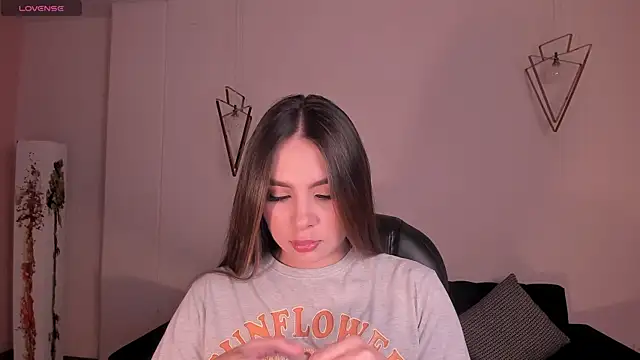 EloisaOlivero online show from 11-29-25, 06:52