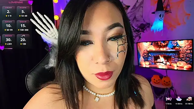 leahtemptation3 online show from 10-26-25, 07:09