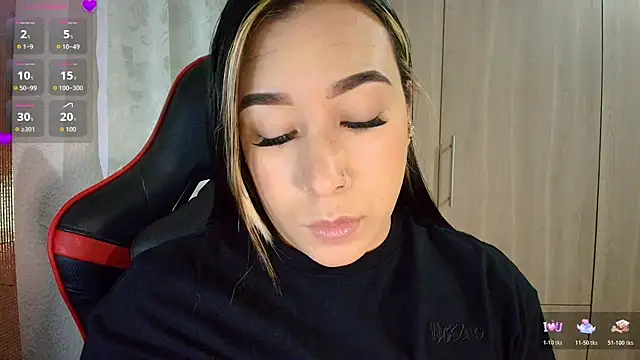 leahtemptation3 online show from 04-12-26, 09:29