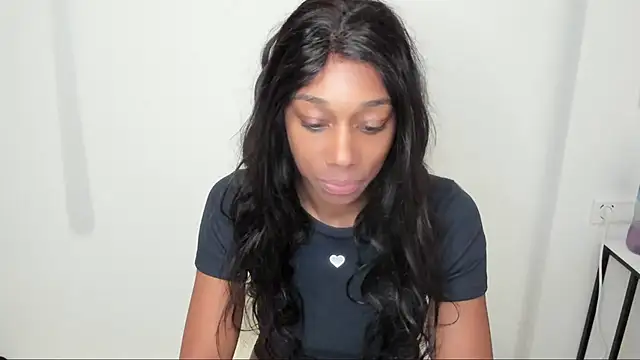 Snapshot of smileybabe chatting on 02-15-25, 08:23 smileybabe online show from 02-15-25, 08:23