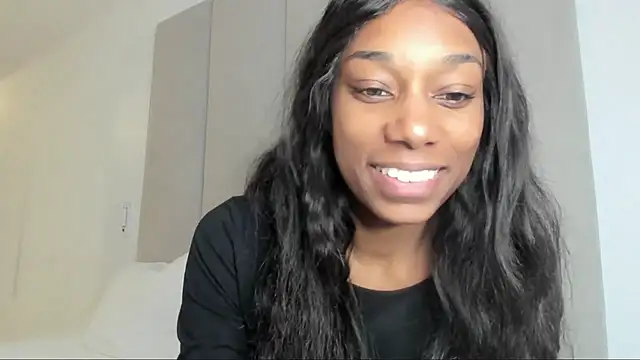 Snapshot of smileybabe chatting on 02-20-25, 04:25 smileybabe online show from 02-20-25, 04:25