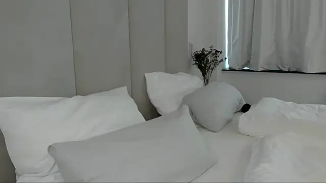Snapshot of smileybabe chatting on 02-27-25, 08:02 smileybabe online show from 02-27-25, 08:02