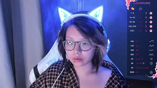 Snapshot of maydaykimmy chatting on 09-27-25, 09:43 maydaykimmy online show from 09-27-25, 09:43