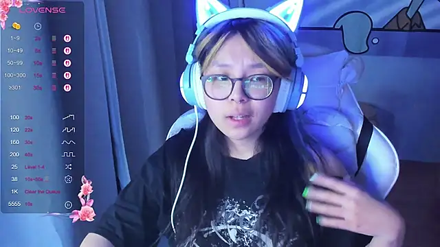 Snapshot of maydaykimmy chatting on 03-01-25, 01:32 maydaykimmy online show from 03-01-25, 01:32