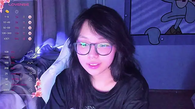 Snapshot of maydaykimmy chatting on 01-07-25, 11:56 maydaykimmy online show from 01-07-25, 11:56