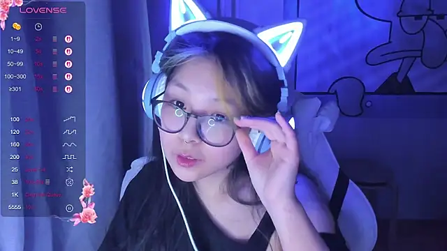 Snapshot of maydaykimmy chatting on 02-23-25, 11:14 maydaykimmy online show from 02-23-25, 11:14