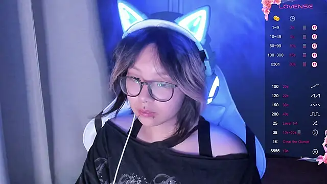 Snapshot of maydaykimmy chatting on 10-03-25, 09:16 maydaykimmy online show from 10-03-25, 09:16