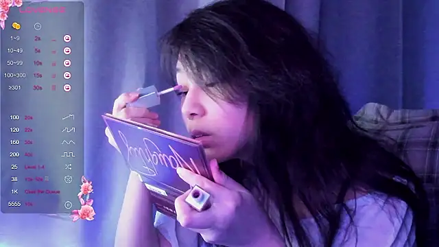 Snapshot of maydaykimmy chatting on 12-01-24, 08:25 maydaykimmy online show from 12-01-24, 08:25