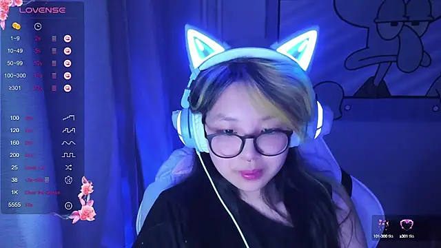 Snapshot of maydaykimmy chatting on 02-06-25, 09:28 maydaykimmy online show from 02-06-25, 09:28