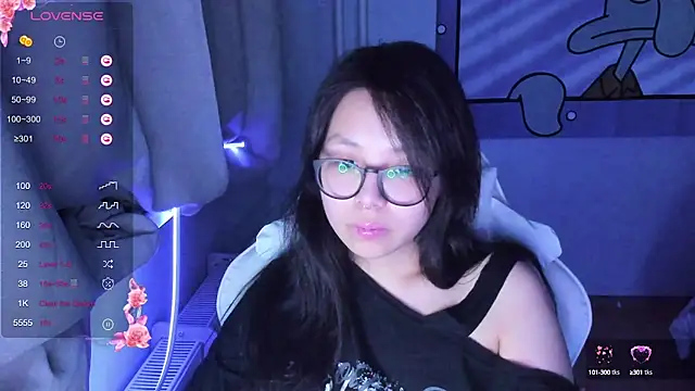 Snapshot of maydaykimmy chatting on 01-06-25, 09:22 maydaykimmy online show from 01-06-25, 09:22