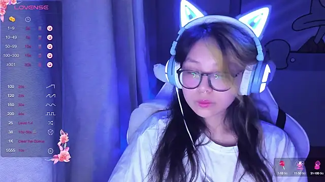 Snapshot of maydaykimmy chatting on 02-08-25, 02:47 maydaykimmy online show from 02-08-25, 02:47