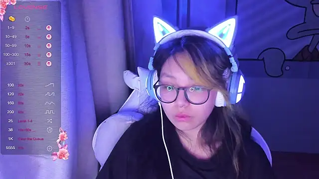 Snapshot of maydaykimmy chatting on 02-16-25, 12:08 maydaykimmy online show from 02-16-25, 12:08