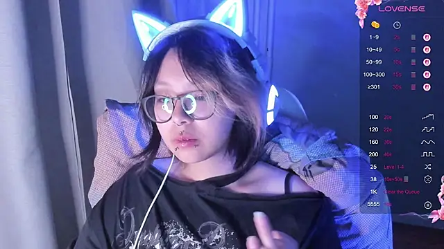 Snapshot of maydaykimmy chatting on 09-23-25, 09:33 maydaykimmy online show from 09-23-25, 09:33