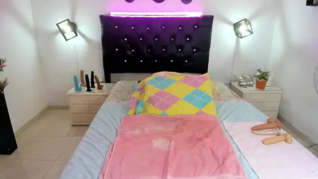 sophiahunt286 online show from 03-16-26, 08:33