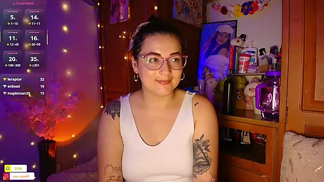 Snapshot of eva_rosse69 chatting on 04-19-26, 06:10 eva rosse69 online show from 04-19-26, 06:10
