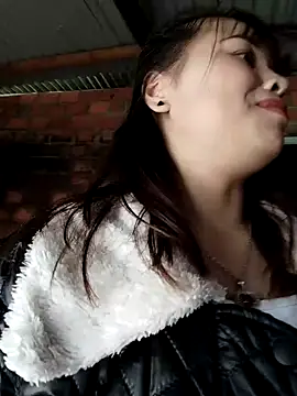 Snapshot of chill_20 chatting on 01-21-25, 03:04 chill 20 online show from 01-21-25, 03:04