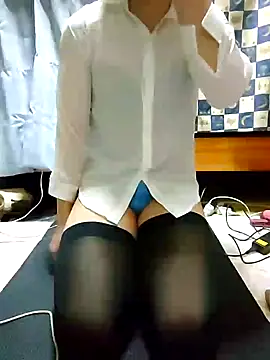 dmmsuzu95 online show from 12-21-24, 04:09