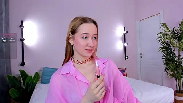 Sweett Monica online show from 04-07-26, 12:56