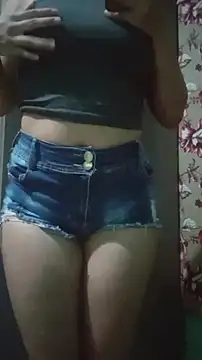 Snapshot of JhennySweet chatting on 03-05-25, 03:18 JhennySweet online show from 03-05-25, 03:18