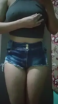Snapshot of JhennySweet chatting on 03-10-25, 03:20 JhennySweet online show from 03-10-25, 03:20