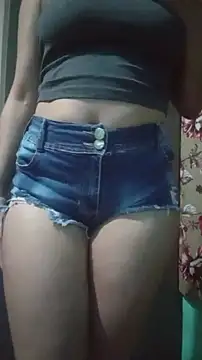 Snapshot of JhennySweet chatting on 03-15-25, 03:29 JhennySweet online show from 03-15-25, 03:29