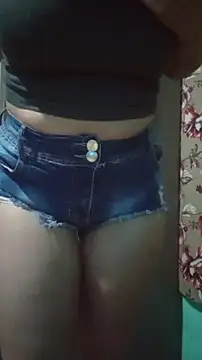 Snapshot of JhennySweet chatting on 03-19-25, 03:41 JhennySweet online show from 03-19-25, 03:41
