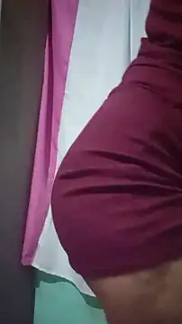 Snapshot of JhennySweet chatting on 02-16-25, 12:52 JhennySweet online show from 02-16-25, 12:52