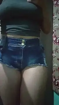 Snapshot of JhennySweet chatting on 02-18-25, 11:30 JhennySweet online show from 02-18-25, 11:30